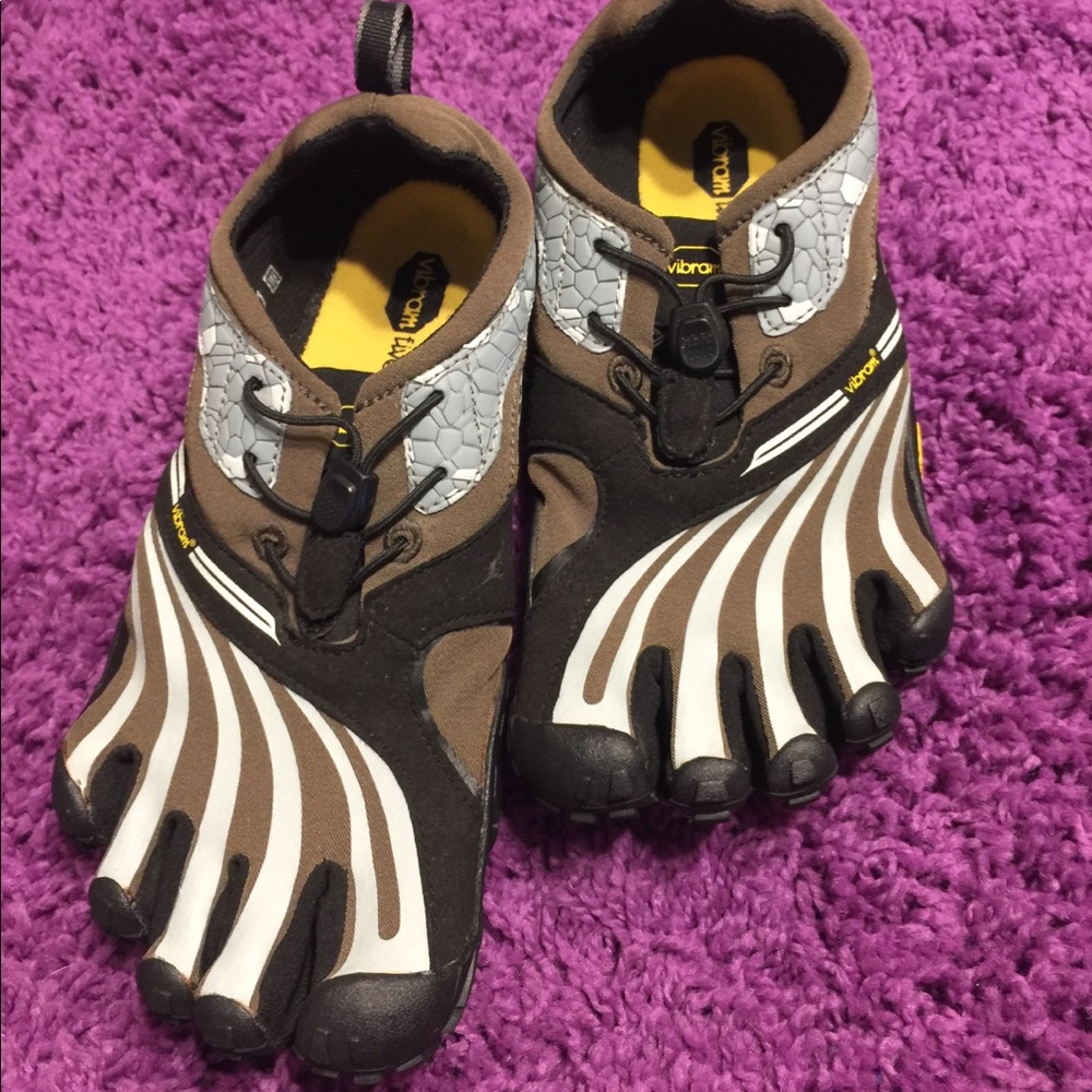 Vibrant Fivefinger Shoes